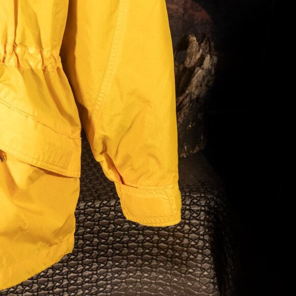 Columbia Winter  yellow Jacket  LG Outer shell lined Water Resistance - Picture 11 of 16